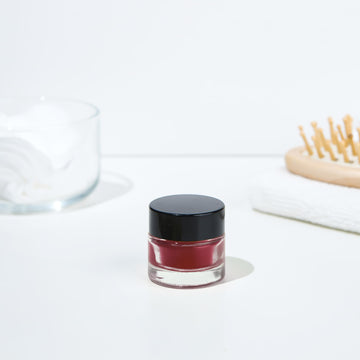 Organik Dudak Balmı